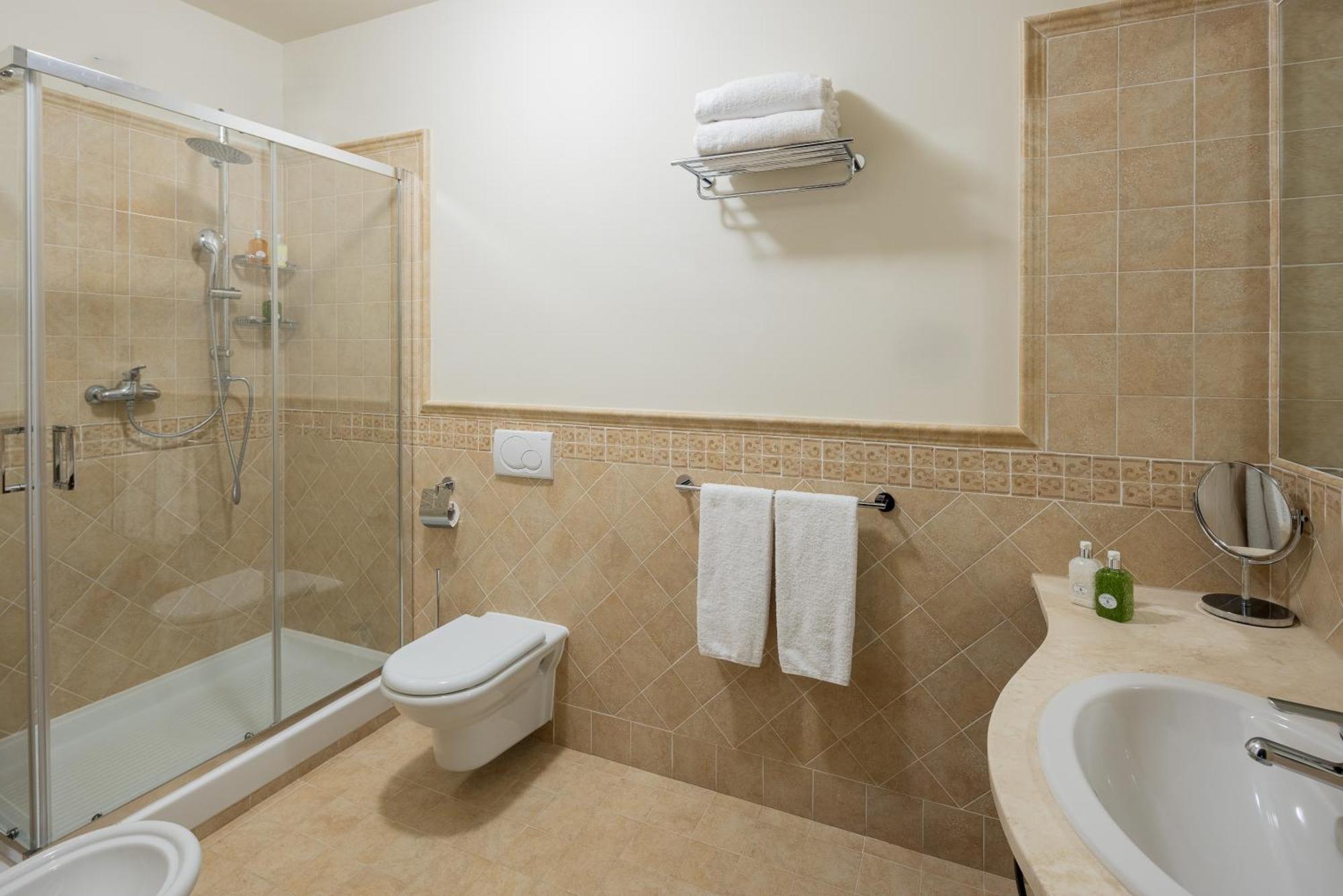Hotel Precise Tale Poggio Sala Montepulciano Stazione